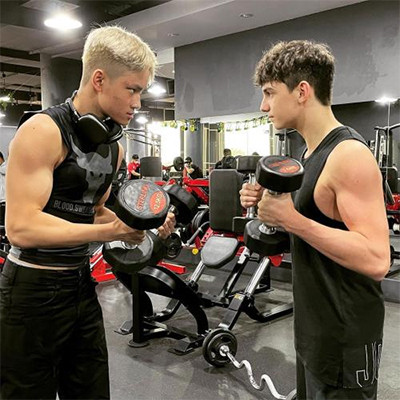 Potret Gagah Azka yang Makin Mirip sang Ayah Deddy Corbuzier
