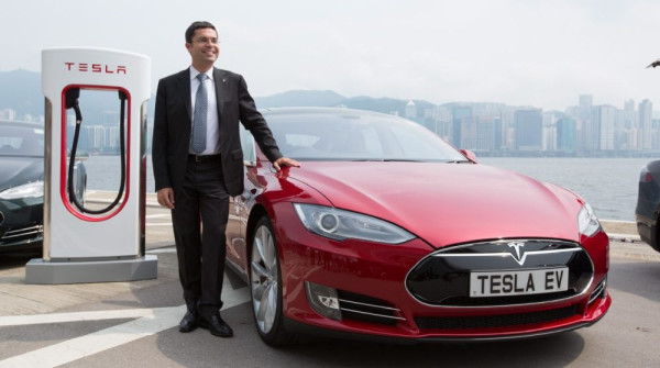 Ditinggal Pejabat Penting, Nasib Truk Listrik Tesla Makin tak Menentu