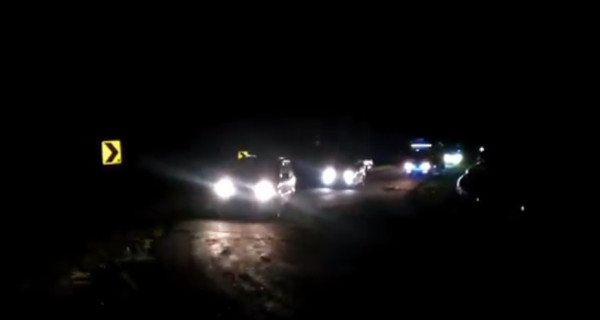 Truk Pengangkut Sawit Terguling di Jalur Trans Mamuju Tengah