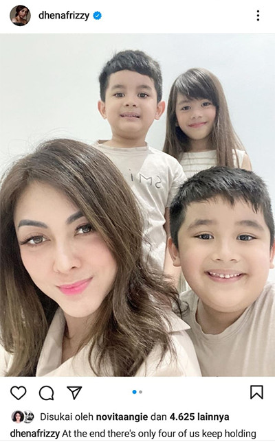 Dhena Devanka Istri Jonathan Frizzy Isyaratkan Rumah Tangganya Bermasalah, Begini Kalimatnya
