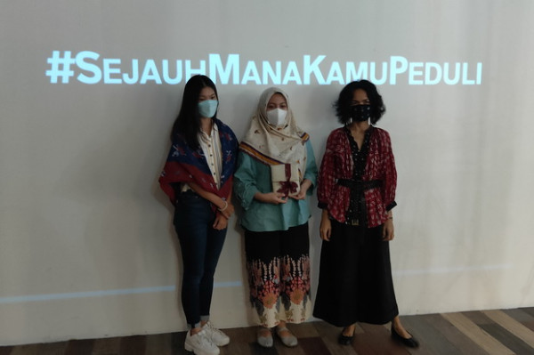 Bersama Chitra Subyakto, Laura Widyatmojo Ajak Anak Muda Peduli Lingkungan