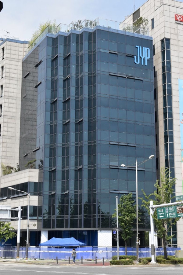 10 Gedung Agensi K-Pop Paling Impresif, Nomor 1 Bukan HYBE