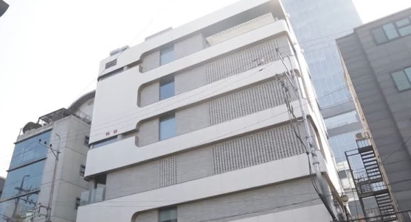 10 Gedung Agensi K-Pop Paling Impresif, Nomor 1 Bukan HYBE