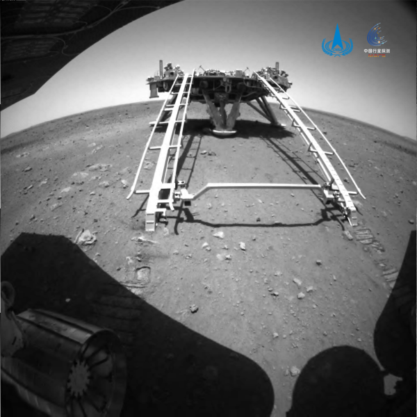 Datar dan Berbatu, China Rilis Gambar Menakjubkan dari Permukaan Mars