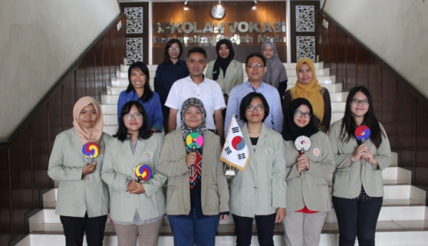 Jurusan Sastra dengan Peminat Tertinggi di Indonesia, Korea Termasuk!