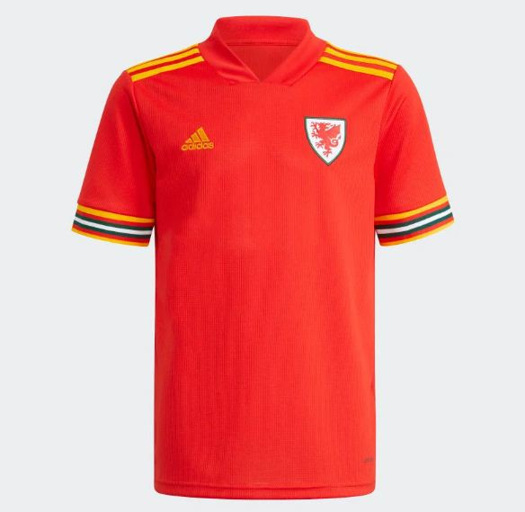 10 Jersey Terbaik Piala Eropa 2020: Renaisans Italia, Retro Rusia