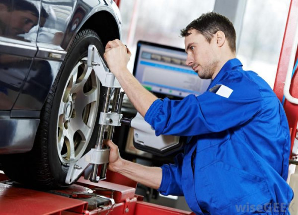 Pahami Spooring dan Balancing Pada Mobil dan Cara Mendeteksinya