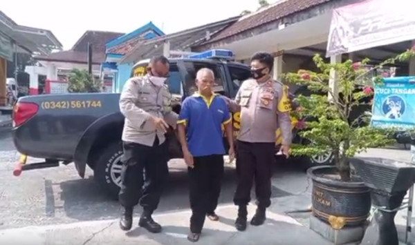 Belum Sempat Ambil Uang, Kakek di Blitar Terciduk Bobol ATM