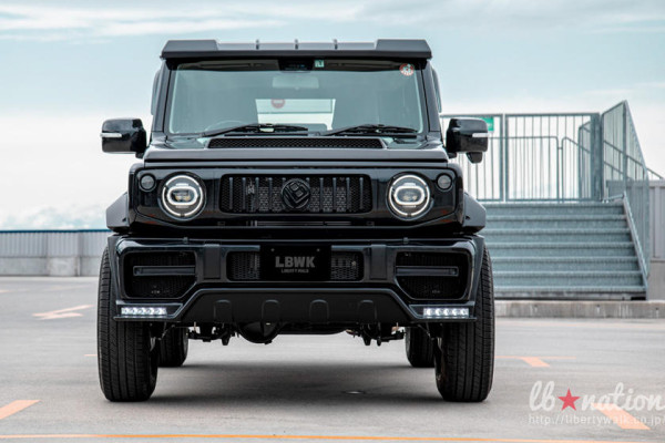 Liberty Walk Modifikasi Suzuki Jimny ala The Dark Knight