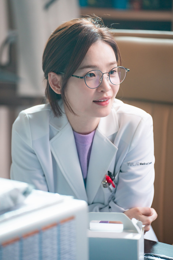 Hospital Playlist Season 2 Tayang Besok, Yuk Kembali Mengenal 5 Karakter Dokter Hebat