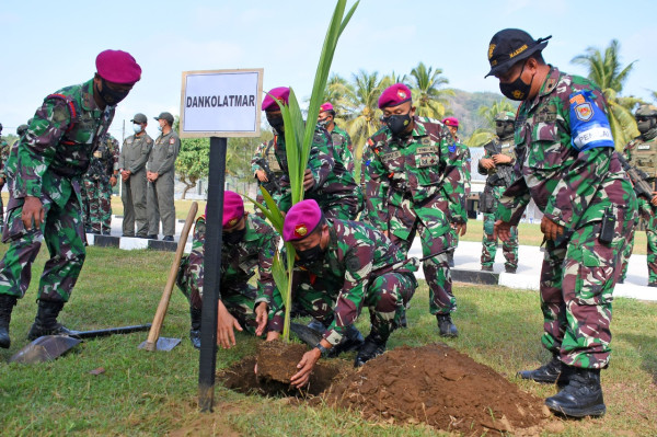 Latihan Bersama Marinir Indonesia-Amerika di Banyuwangi Berakhir