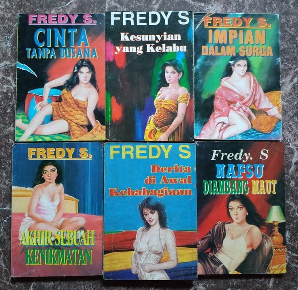 4 Penulis Novel Stensilan Indonesia dan Karya-Karyanya