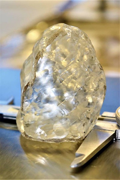 Botswana Temukan Berlian 1.098 Karat, Terbesar Ketiga di Dunia