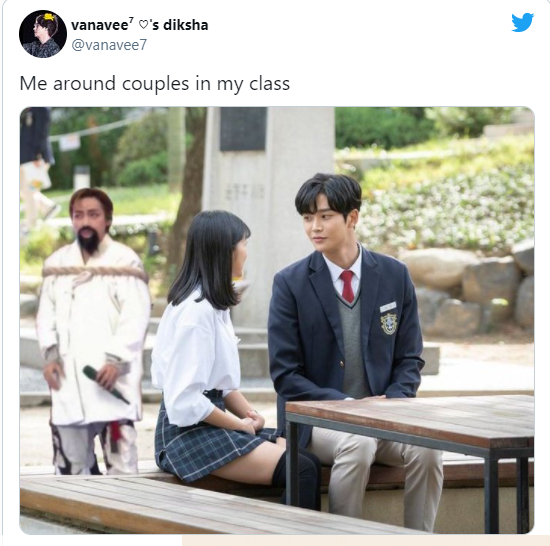Meme-meme Kocak V BTS saat Lagu 'Daechwita' di Konser 'Sowoozoo'