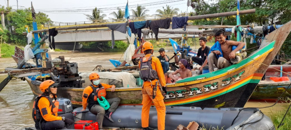 Puluhan Tim SAR Turun, Tiga Hari Pencarian Bocah Tenggelam di Kali Cipayaeun Masih Nihil