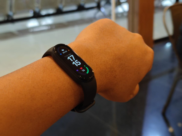 Cuma Rp500 Ribu, Ini 7 Keunggulan Gelang Pintar Mi Smart Band 6