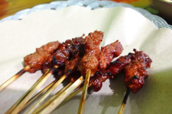 Berbeda dari Lainnya, Sate Rembiga Wajib Dicicip saat Liburan ke Lombok