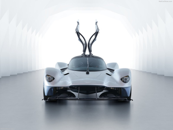 Aston Martin Tuntut Dealer Mobil karena Simpan Pembayaran Mobil Hyper