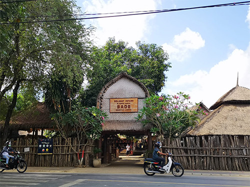 Desa Sade, Tujuan Wisata di Lombok yang Unik dan Bernilai Budaya