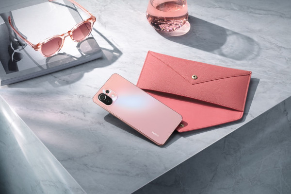 5 Alasan Mengapa Xiaomi Mi 11 Lite Cocok Disebut Fashion Phone