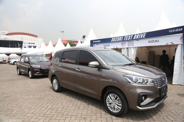Ternyata Ini Fungsi Lampu Hazard Sebenarnya!