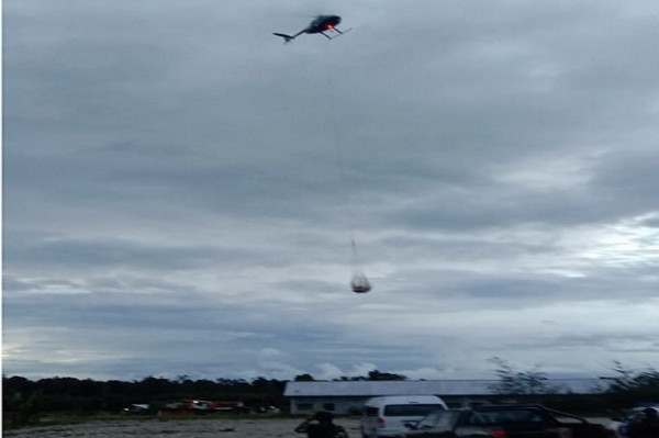 3 Helikopter Evakuasi 4 Jenazah Korban Penembakan KKB Pimpinan Tendius Gwijangge