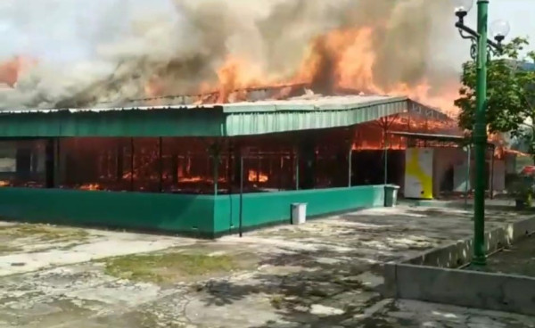 Diduga Akibat Korsleting, Masjid Jayakarta di Cakung Ludes Terbakar