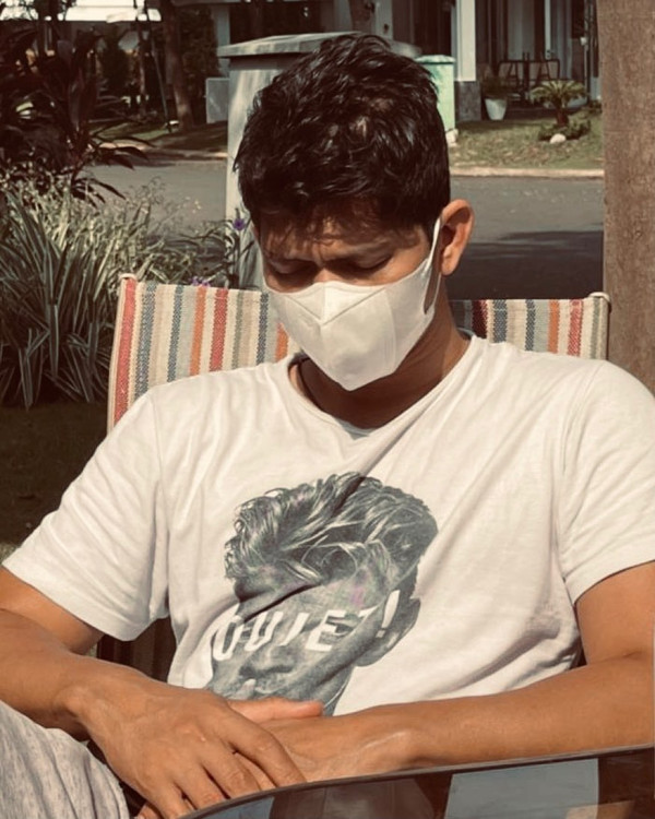 Iko Uwais Positif Covid-19, Dalam Pengawasan Ketat Dokter