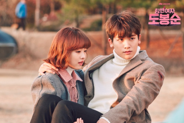 5 Tipe Pasangan Cinta dalam Drama Korea yang Jadi Favorit Penonton