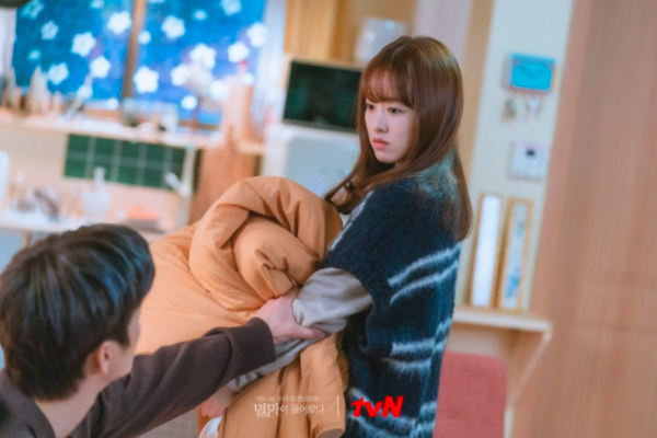5 Tipe Pasangan Cinta dalam Drama Korea yang Jadi Favorit Penonton