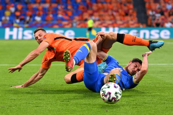 Mengapa Pemain EURO 2020 Tetap Curang Meski Ada VAR? Ini Jawabnya Menurut Psikolog