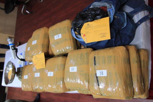 Polrestro Bekasi Kota Ringkus 4 Bandar Jaringan Lapas, Sita Puluhan Kilogram Ganja