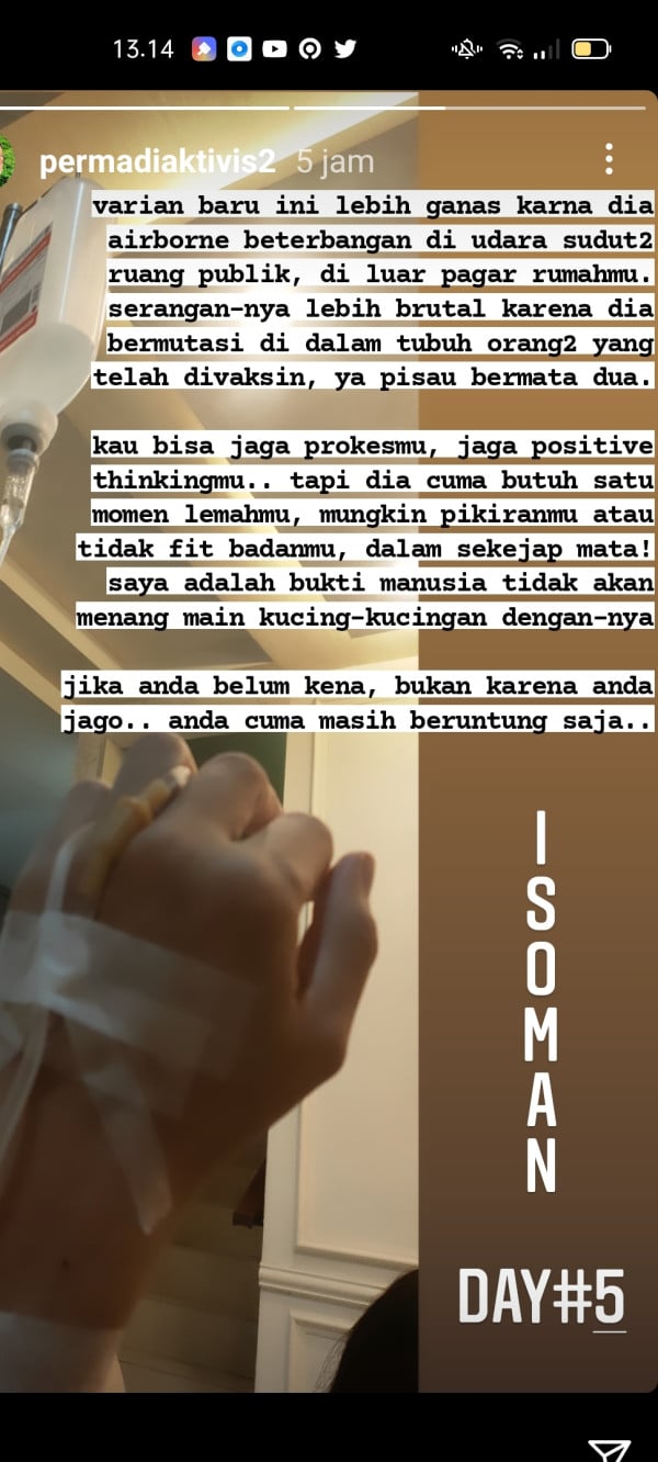 Unggah Foto Isoman dengan Tangan Terinfus, Abu Janda: Varian Baru Lebih Ganas