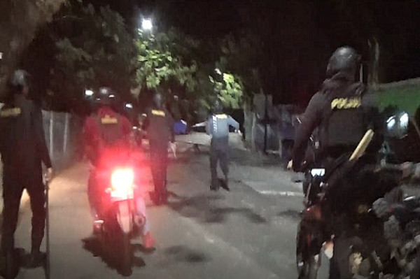 Polisi Pukul Mundur Massa Tawuran Antar-Kelompok di Manggala Makassar
