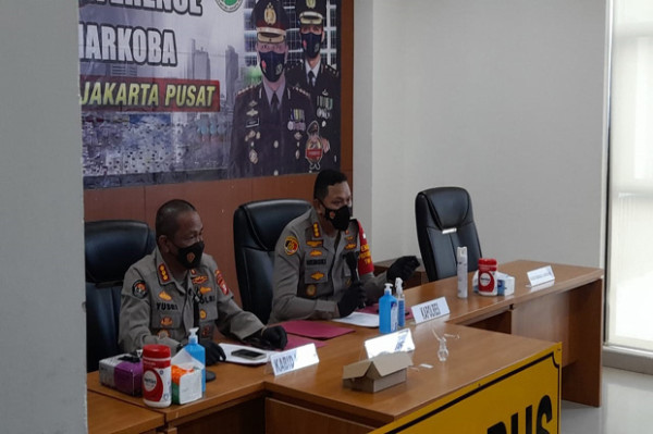 Nia Ramadhani dan Ardi Bakrie Tak Dihadirkan saat Rilis Kasus Sabu di Polres Jakpus, Kenapa?