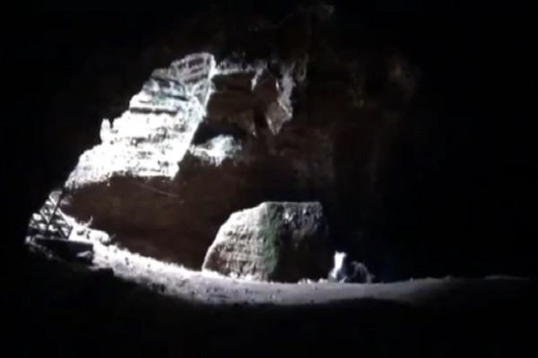 Misteri 12 Kerajaan Gaib di Gua Matu Pesisir Barat Lampung