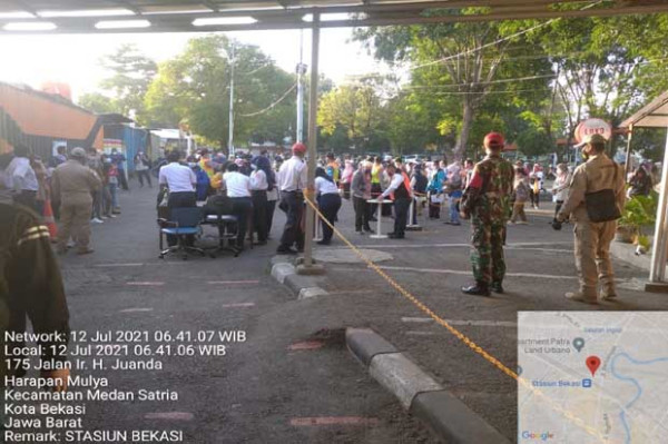 Stasiun Bekasi Siapkan 4 Petugas Verifikasi STRP, Pagi Ini Kondusif