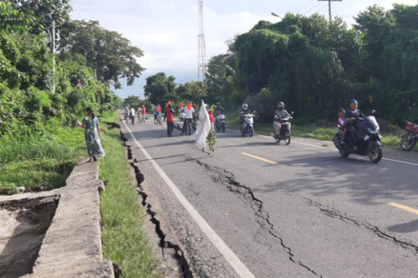 Tanah Amblas di Luwu Nyaris Putus Jalan Trans Sulawesi