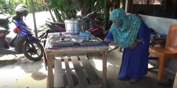 Maros Gempar, Bayi Mungil Laki-laki Ditemukan di Kolong Meja