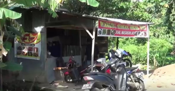 Maros Gempar, Bayi Mungil Laki-laki Ditemukan di Kolong Meja