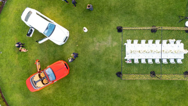 Perayaan Nikah 4 Dekade, Pasutri Crazy Rich Saling Hadiahkan Rolls-Royce Langka