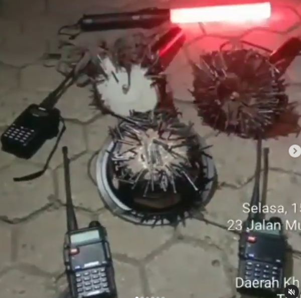 Relawan Ranjau Paku Ini Bisa Pungut Ratusan Paku di Jalan dalam Sehari