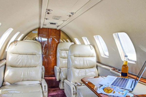 Penampakan Mewahnya Jet Pribadi Sergio Ramos Rp32 Miliar