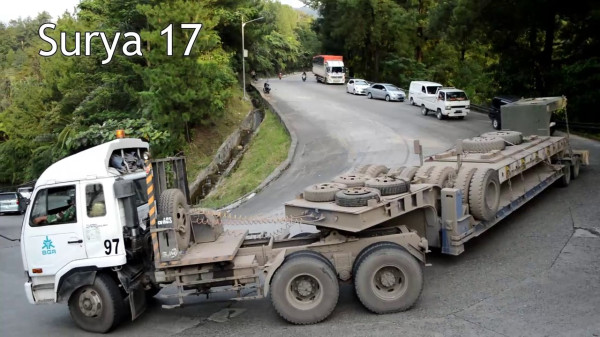 Ini Tips KNKT Agar Truk Sukses Lewati Tanjakan Sitinjau Lauik