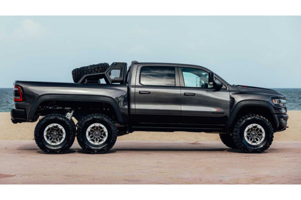 Intip Bengisnya Tampang Panglima Perang RAM TRX 6x6 Bertenaga Hulk