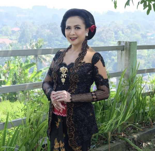 Sundari Soekotjo Penyanyi Keroncong Era 1980-an, Begini Kehidupanya Sekarang