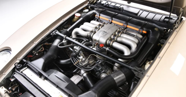 Betapa Elegannya Porsche 928 yang Dikendarai Tom Cruise di Film Risky Business