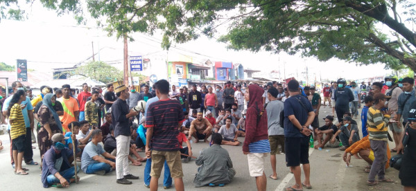 Sorong Memanas, 2 Kelompok Warga Saling Serang dengan Senjata Tajam