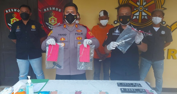 Umbar Tembakan saat Tepergok, Dua Maling Motor di Tangerang Ambruk Dibogem Warga