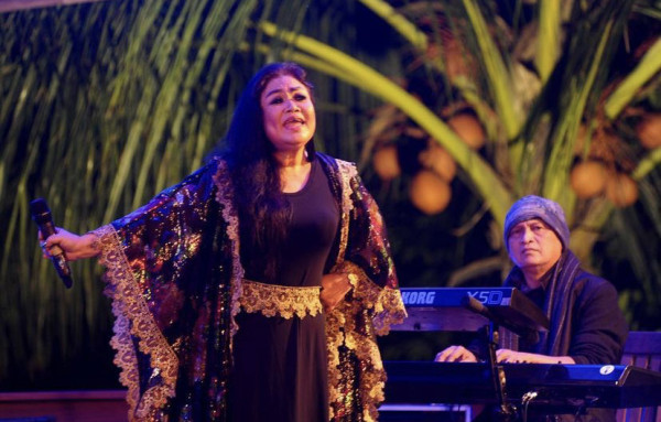 Apa Kabar Ermy Kulit Penyanyi Jazz Era 80-an? Begini Kehidupannya